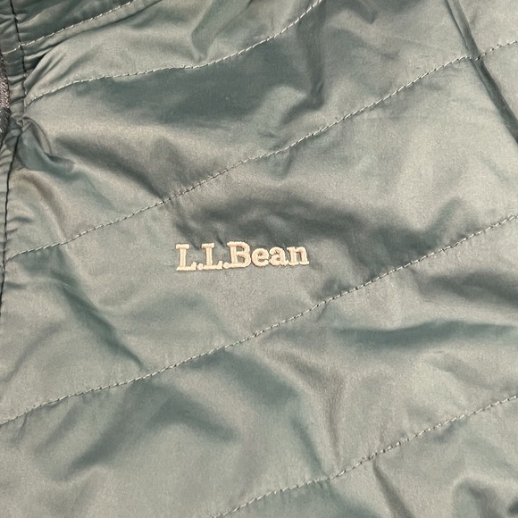L.L. Bean Fleece Lined Primaloft Jacket Womens Size Medium Green Quilted EUC - Picture 3 of 10